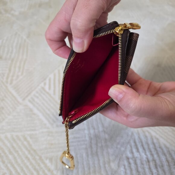 Louis Vuitton Card & Coin Holder with key chain - Picture 3 of 13